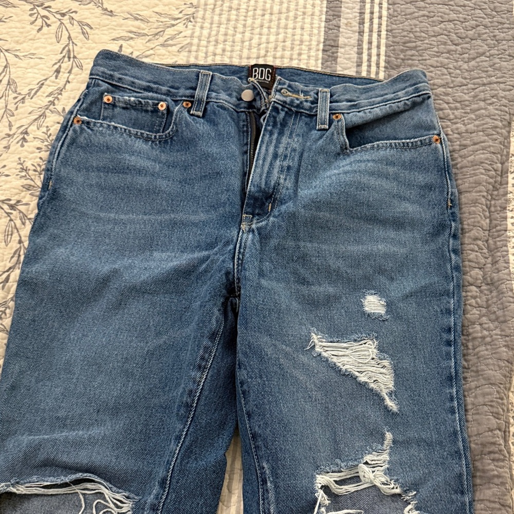 BDG Urban Outfitters Women's Ripped Boyfriend Jeans in Blue